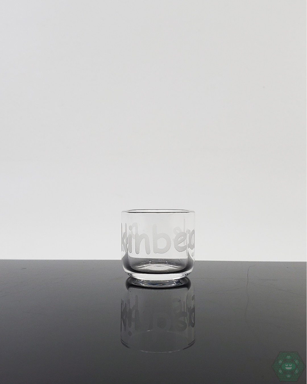 Pukin Beagle Quartz Insert 25-30mm, providing enhanced heat distribution and a versatile fit for dab rigs, ensuring smoother sessions