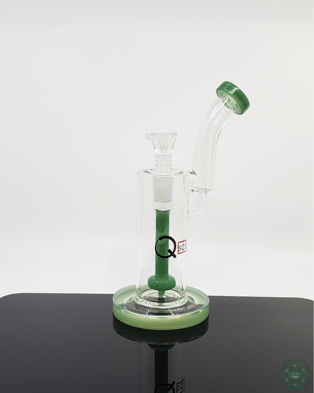 Quantum Sci 8” Glass Bubbler, designed for smooth hits and portability with efficient water filtration.