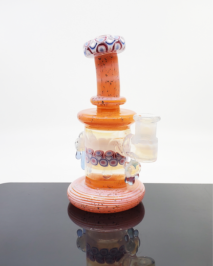 RL Dots x Zombri Collab Jammer: This limited-edition collaboration piece showcases the combined artistry of RL Dots and Zombri in a cloud-themed jammer design, a must-have for collectors of distinctive glass.