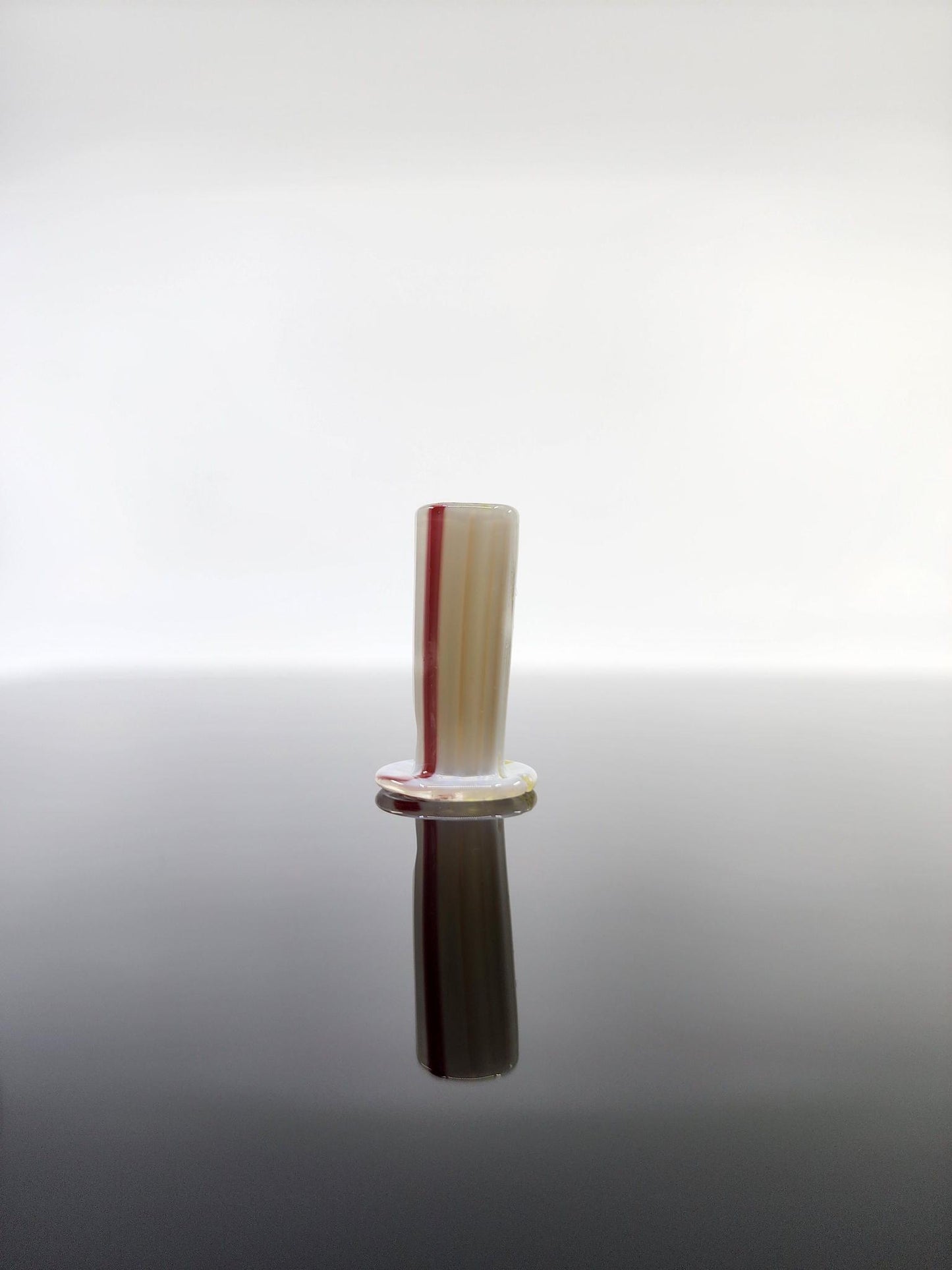 Simple Human Linework Pivot Mouthpiece - Sleek and ergonomic mouthpiece designed for optimal airflow and ease of use with precision craftsmanship.