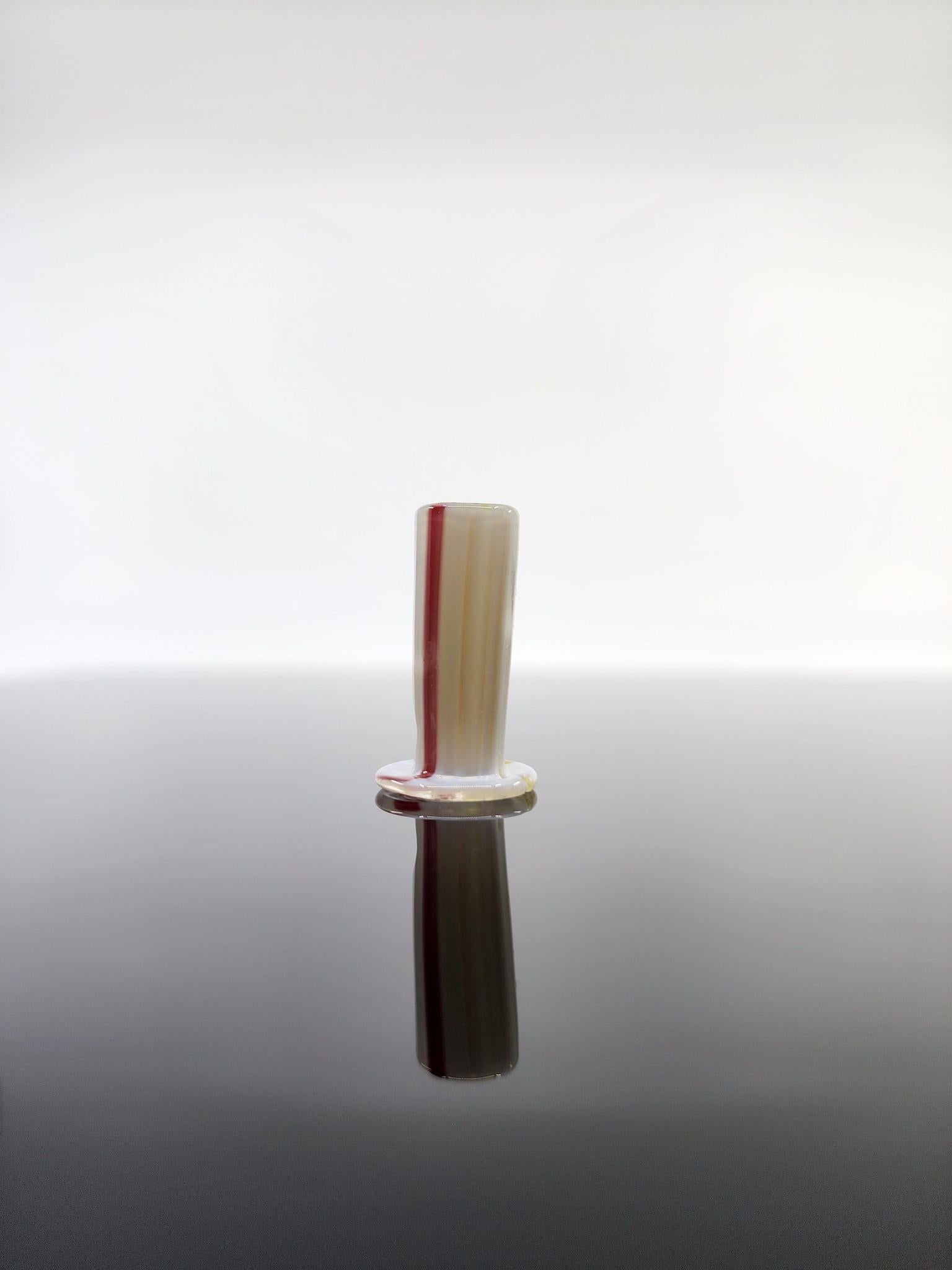 Simple Human Linework Pivot Mouthpiece - Sleek and ergonomic mouthpiece designed for optimal airflow and ease of use with precision craftsmanship.