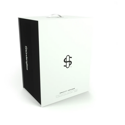 Detailed view of the borosilicate glass globes on the black Stündenglass Gravity Infuser, emphasizing durability and design quality.