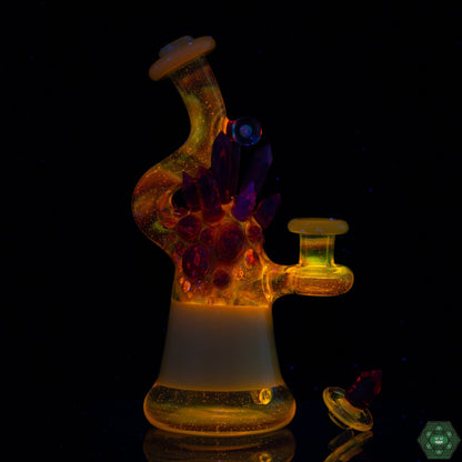 10mm Joint Glass Jammer: This Northern Glass Works jammer features a 10mm female joint, offering compatibility with a variety of dabbing accessories.