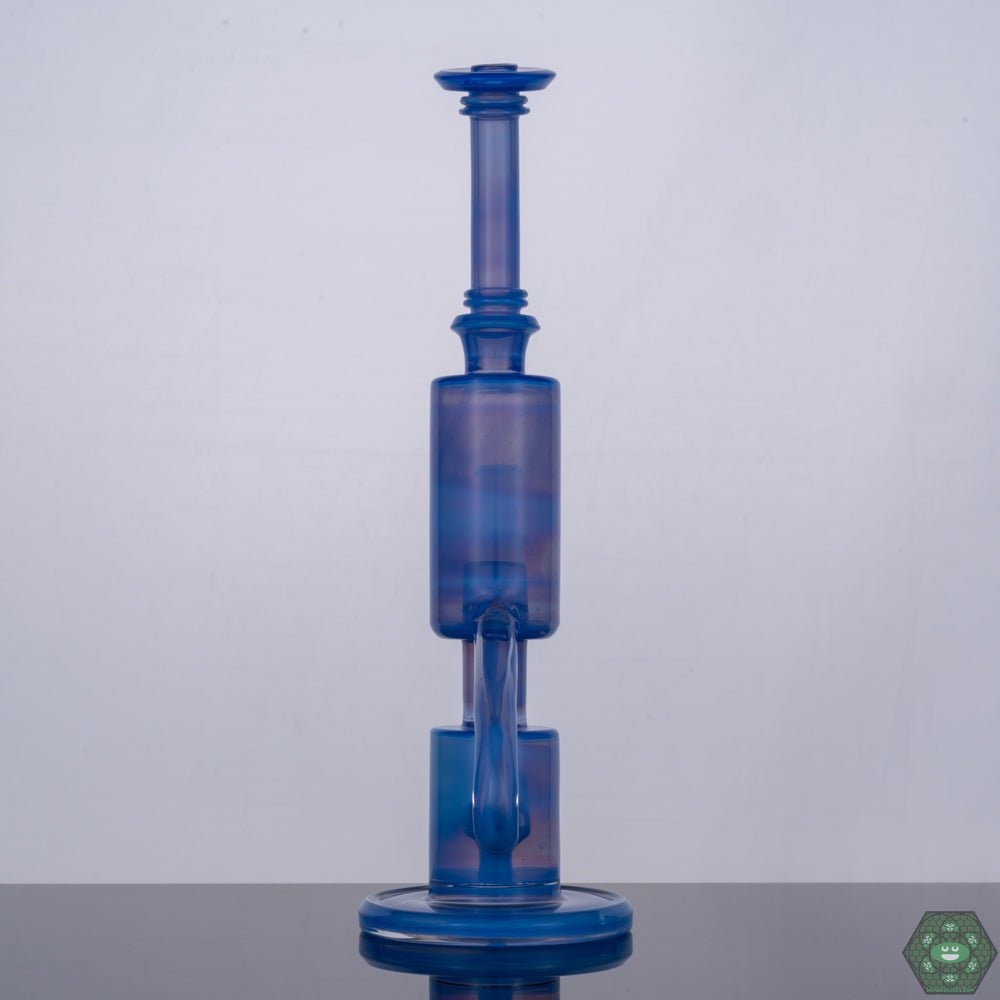 14mm Recycler Rig with Sonic Perc: The Glass Carpenter Sonic Bubble Dumper features a 14mm joint and a unique sonic-inspired bubble percolator for enhanced filtration.