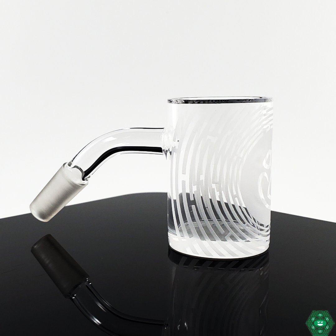 30mm Quartz Nail for Enhanced Heat Retention: The Grass Lab Quartz 30mm Nail offers a large surface area for superior heat retention, ensuring consistent and flavorful dabs.