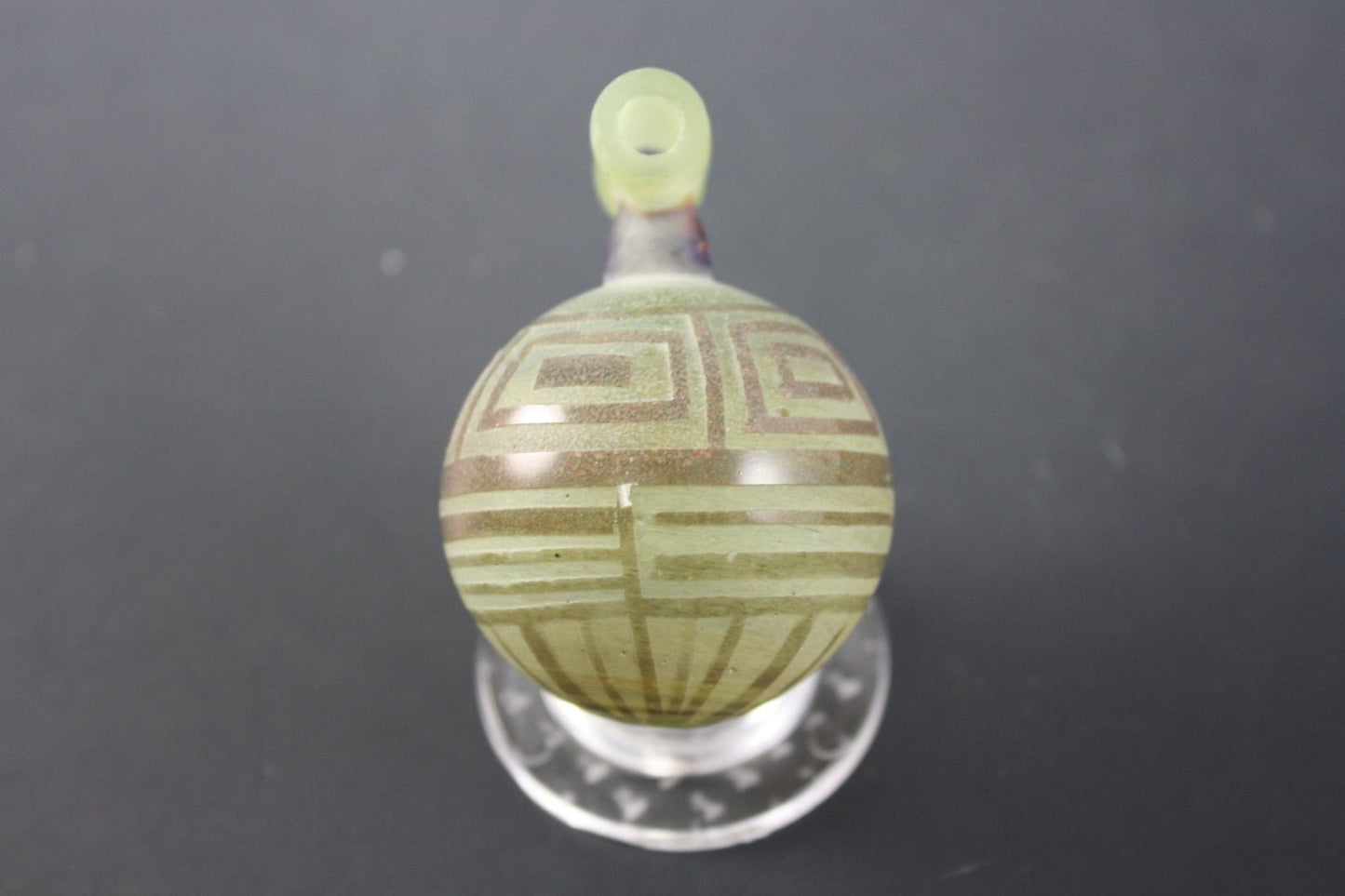  Bearclaw Space Key 1 - Ergonomic Smoking Tool. Designed for easy handling and functionality. A collector’s piece blending aesthetics with utility.