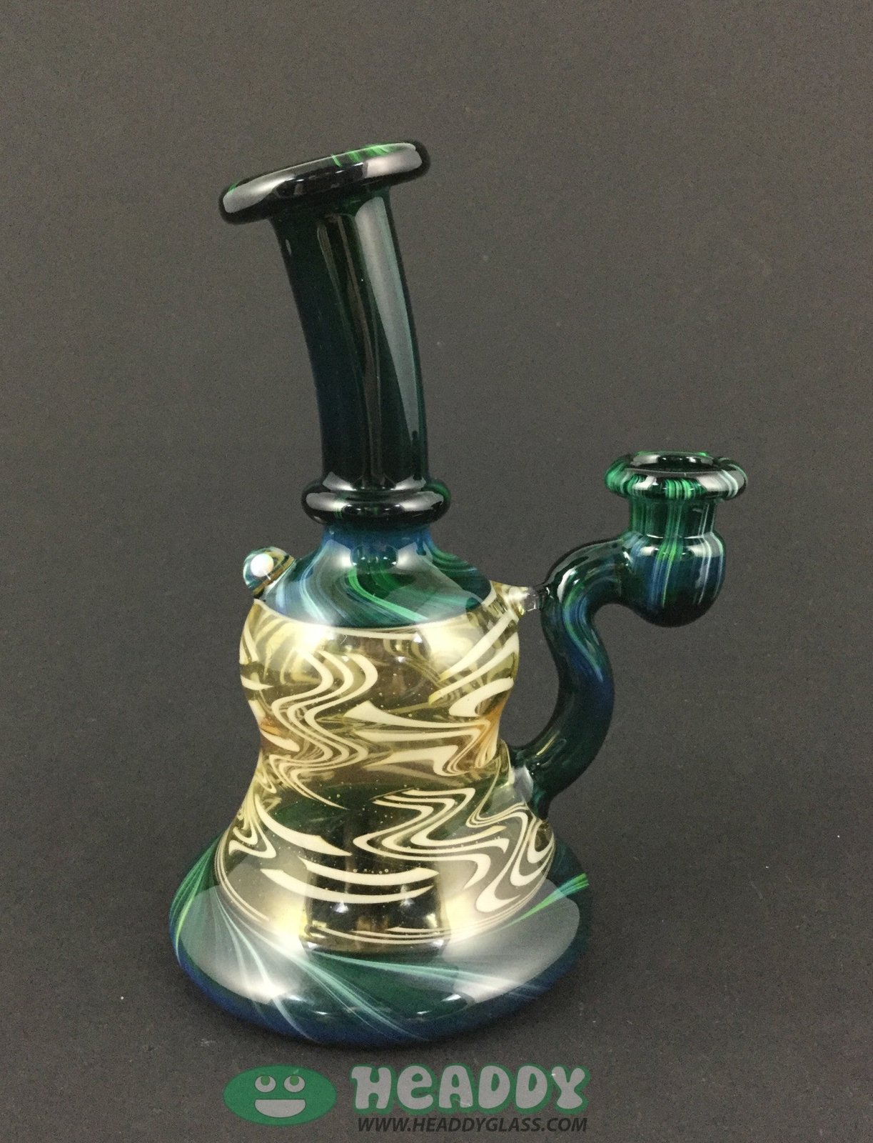 Elegant Glass Minitube - Ben Garson. Reliable performance and elegant design for a refined setup.