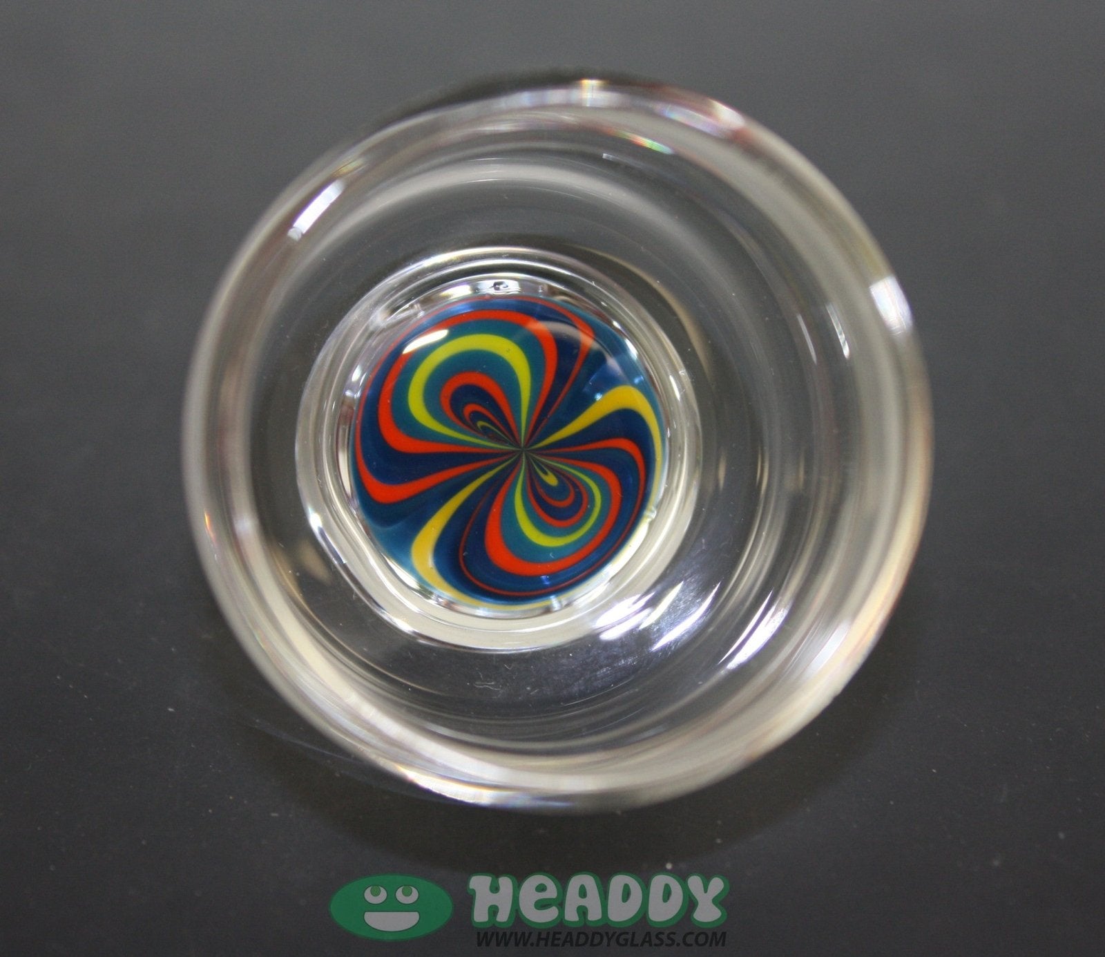 Faceted Top Glass Jar by Andy G - Q-tip Holder. This elegant Q-tip holder features a faceted design and a durable glass-on-glass fitting. Perfect for any dab station.


