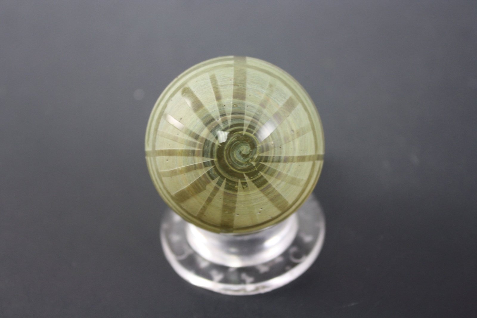  Limited Edition Smoking Tool - Bearclaw Space Key 1. Only 10 available, each signed and dated. A premium and collectible utility tool.