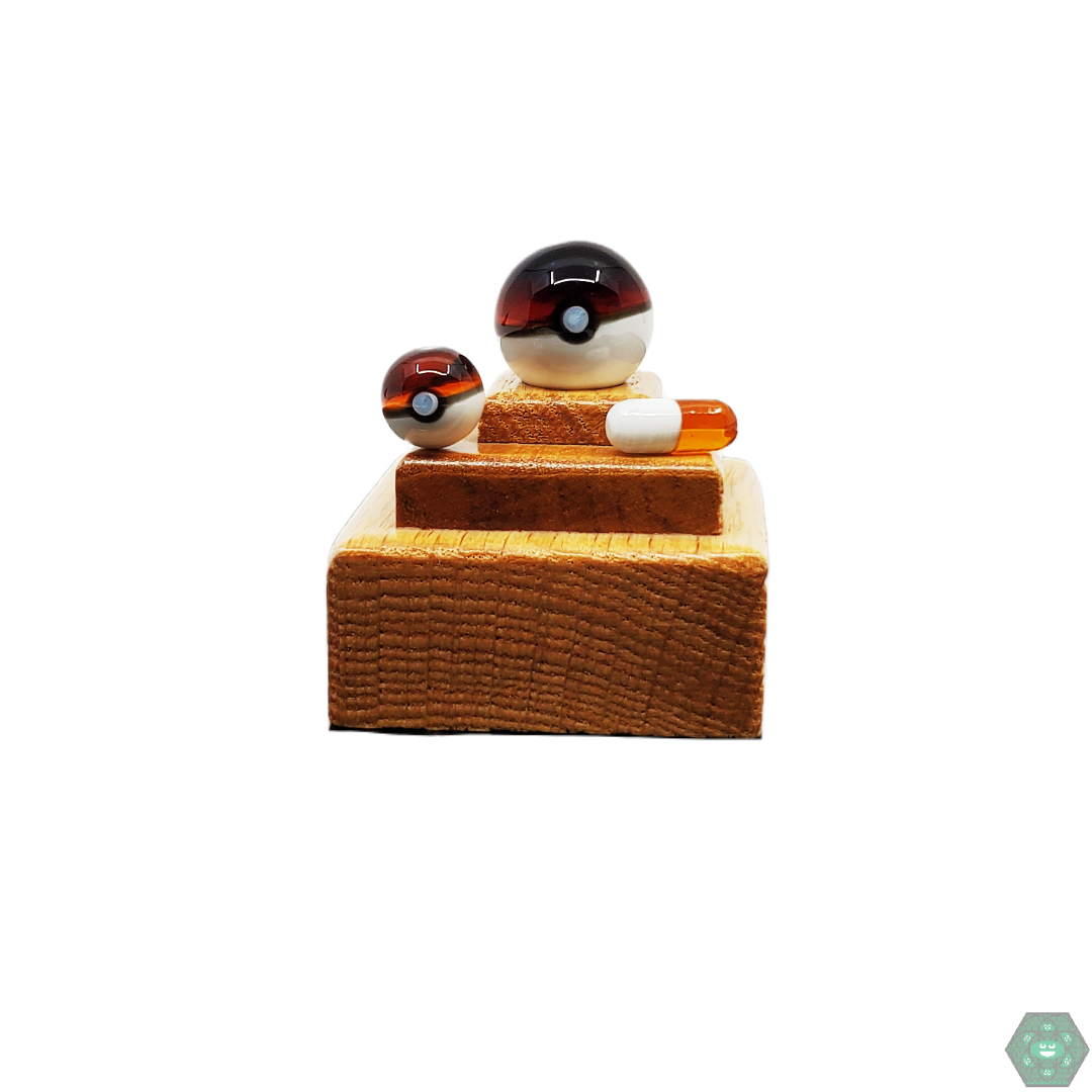  The Pokeball Slurper Set by Ruby Pearl Co. offers a playful, nostalgic twist for dabbing enthusiasts. Includes slurper pearls with Pokeball design for enhanced heat retention and vaporization.