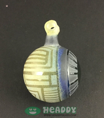 Bearclaw Space Key 5 - Compact and portable smoking accessory for enthusiasts.