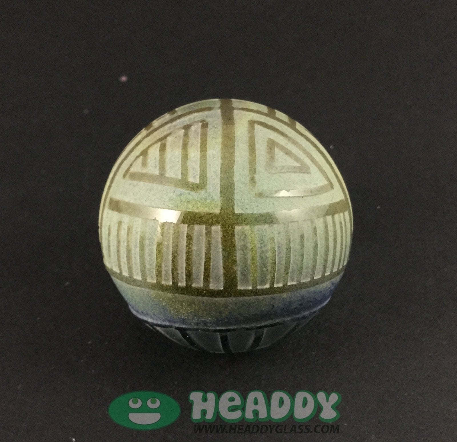  Bearclaw Space Key 5 - Stylish and convenient smoking tool for enthusiasts.