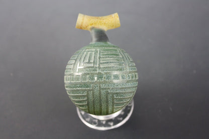  Bearclaw Space Key 6 - Minimalist yet functional design, perfect for smoking enthusiasts.