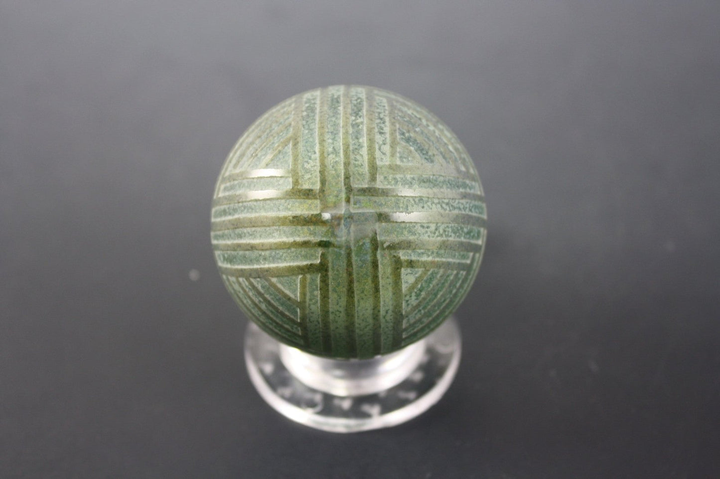 Bearclaw Space Key 6 - Stylish and efficient smoking accessory for on-the-go use.