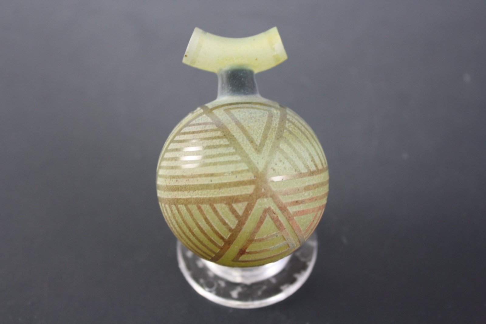 Bearclaw Space Key 7 - A must-have stylish and practical addition to any smoking kit.