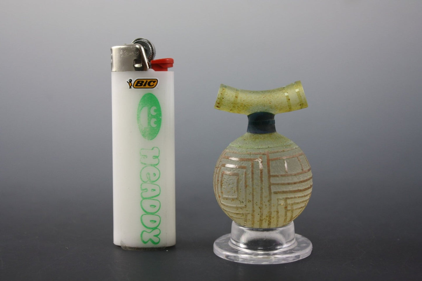 Bearclaw Space Key 9 - Multi-functional smoking tool with sleek design.