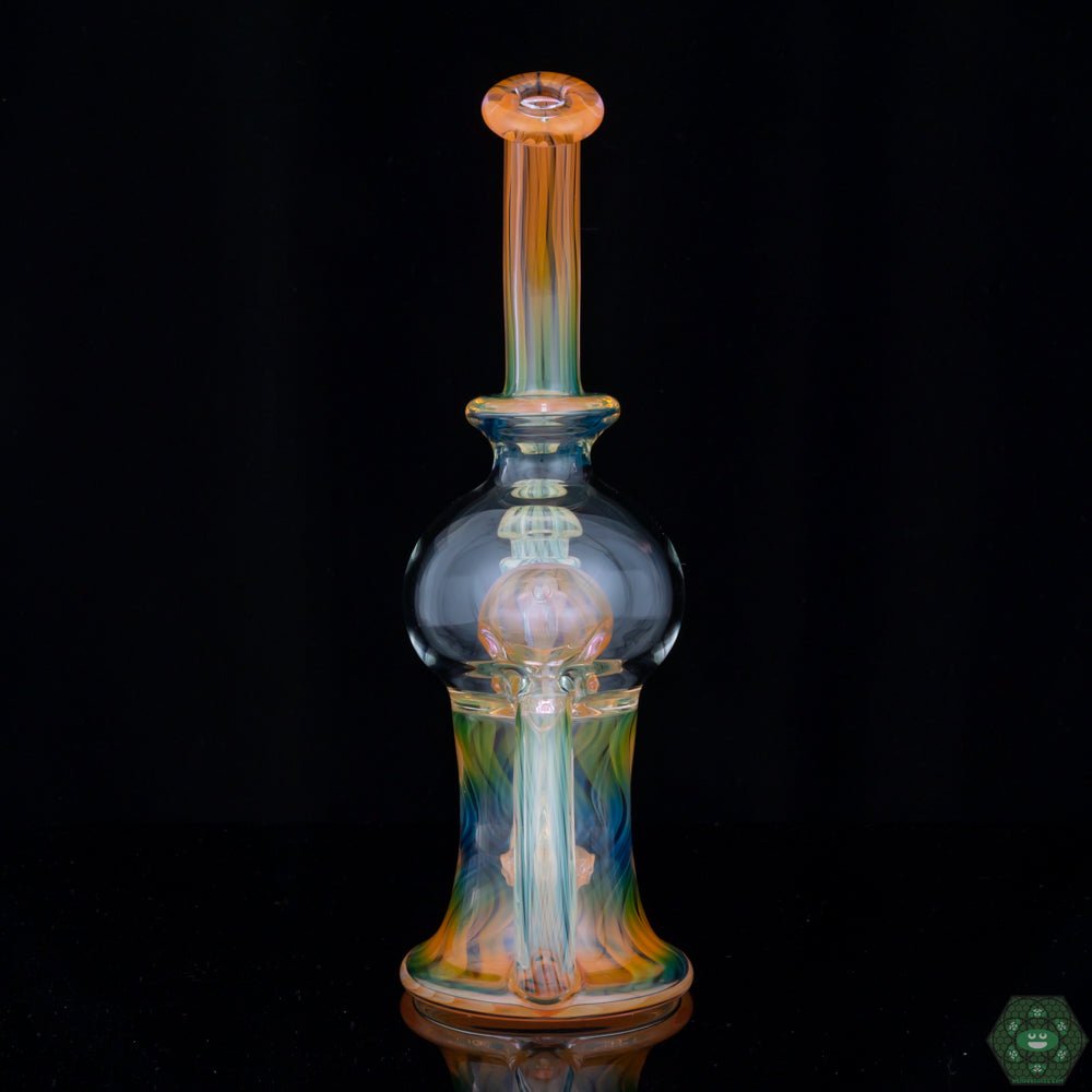 Brain Tech Glass Bubbler: The intricate brain tech designs on this bubbler add a unique and captivating element.