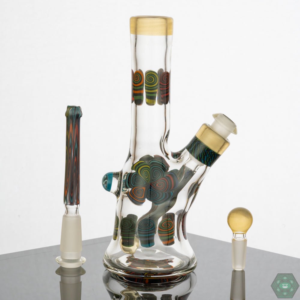 Chunk Glass Mini Tube (Serum) – Versatile dab rig featuring a matching plug and durable design for an enhanced smoking experience.

