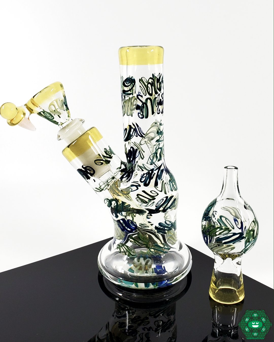Chunk Glass Mini Tube UV – Unique UV-reactive design with vibrant colors, compact and perfect for enhancing any glass collection.