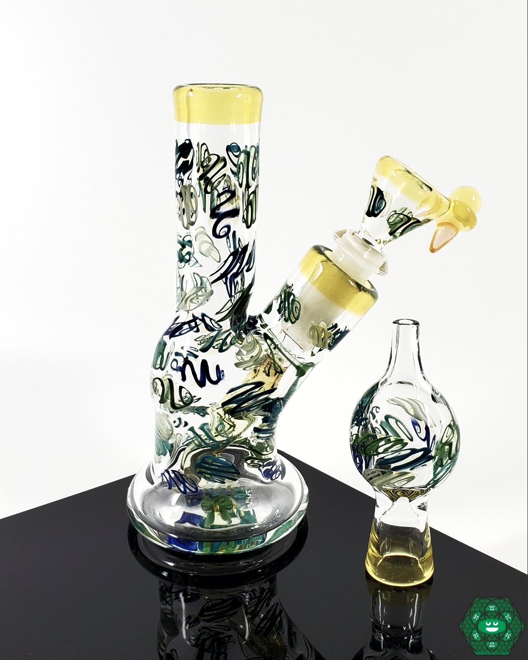 Chunk Glass Mini Tube UV – UV-reactive mini tube with vibrant colors, compact design for a unique touch to any setup.