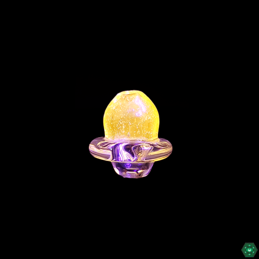 Clear Peak Caps by Hoyer Glass in use, demonstrating smooth vapor flow and efficient temperature control during dabbing sessions.