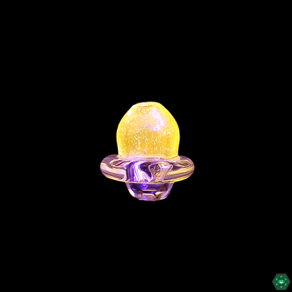 Clear Peak Caps by Hoyer Glass in use, demonstrating smooth vapor flow and efficient temperature control during dabbing sessions.