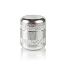 Kannastor 1.5” Grinder: Compact herb grinder with sharp teeth and a clear top for easy monitoring of grinding.