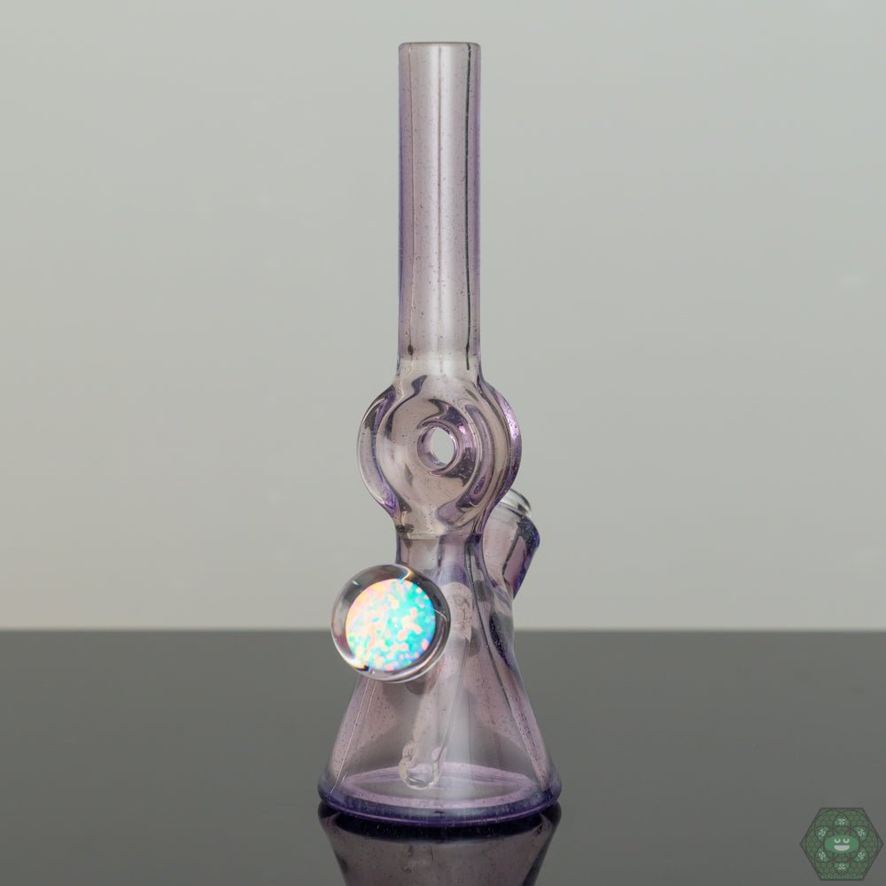 Collectible Glass Rig: The Gemini Glass Hulk Donut Tube is a must-have for collectors looking for unique and artistic glass pieces.