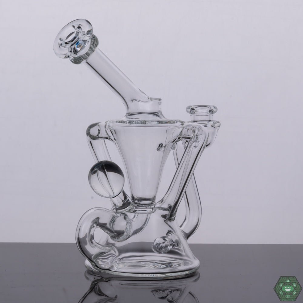  Compact Glass Recycler: The Torch D Boro Clear Mini Klein #1 offers smooth hits and efficient diffusion in a portable and compact design.