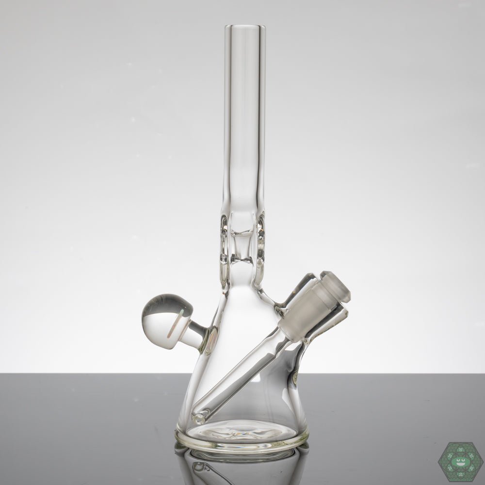 Compact Glass Tube with Removable Downstem: The Gemini Glass Clear Donut Tube #2 is a 7.5" compact tube, perfect for easy handling, and features a 10mm to 14mm removable downstem for added versatility.