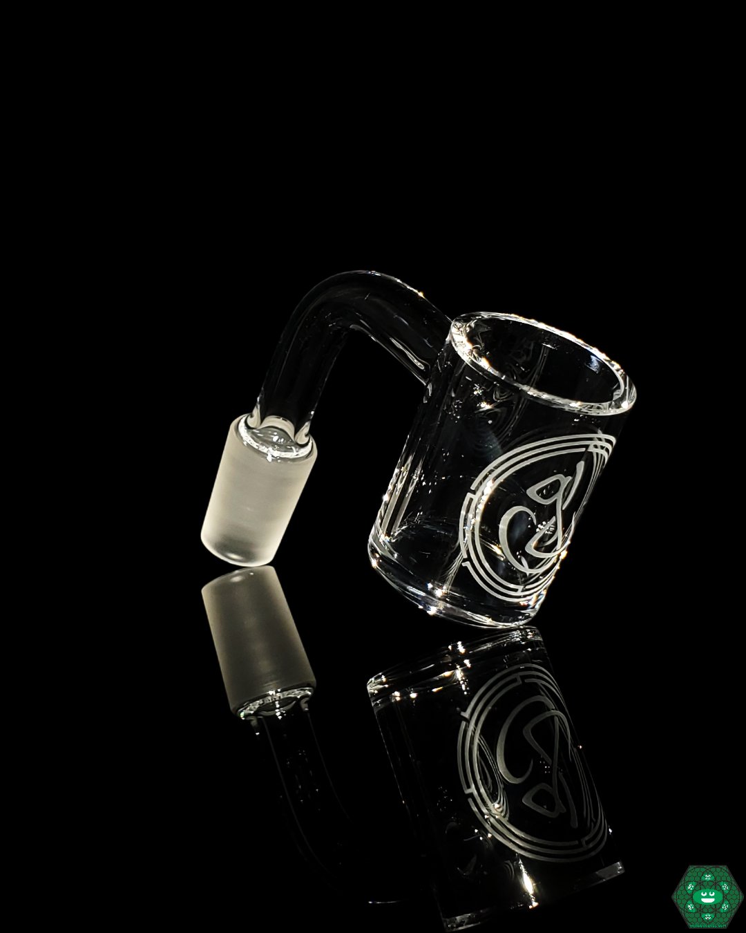  Compact Quartz Nail with Versatile Joint Options: This 25mm quartz nail from Grass Lab is designed for smooth dabbing and is available in multiple joint angles to fit various setups.