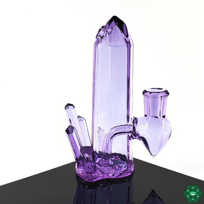 Digger Glass Amethyst – Stunning amethyst finish with a compact and durable design, a stylish and sturdy addition to any glass collection.