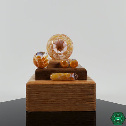 Divleli Glass Slurper Set, a complete dabbing kit designed for connoisseurs seeking precision and quality.