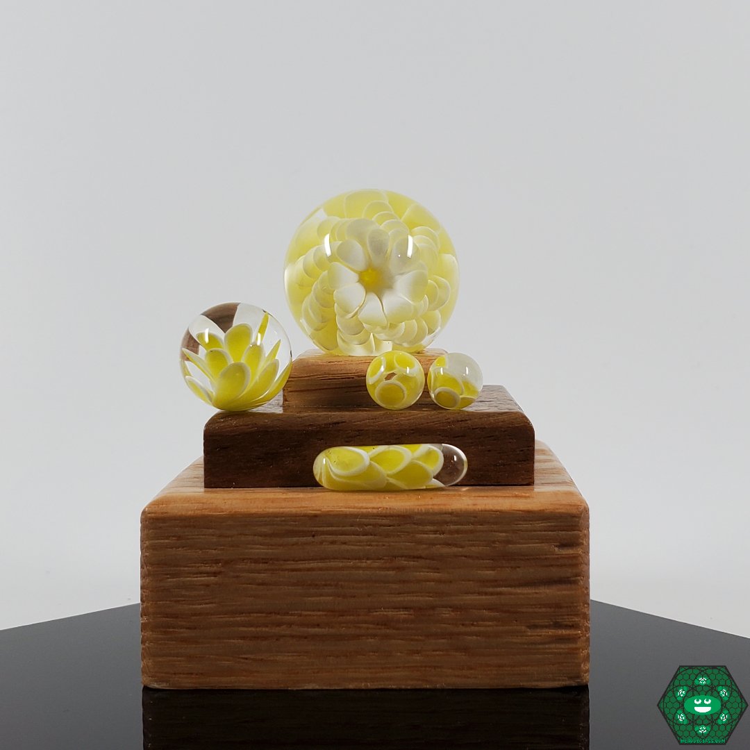  Divleli Glass Slurper Set, made from durable high-quality glass for long-lasting dabbing performance.