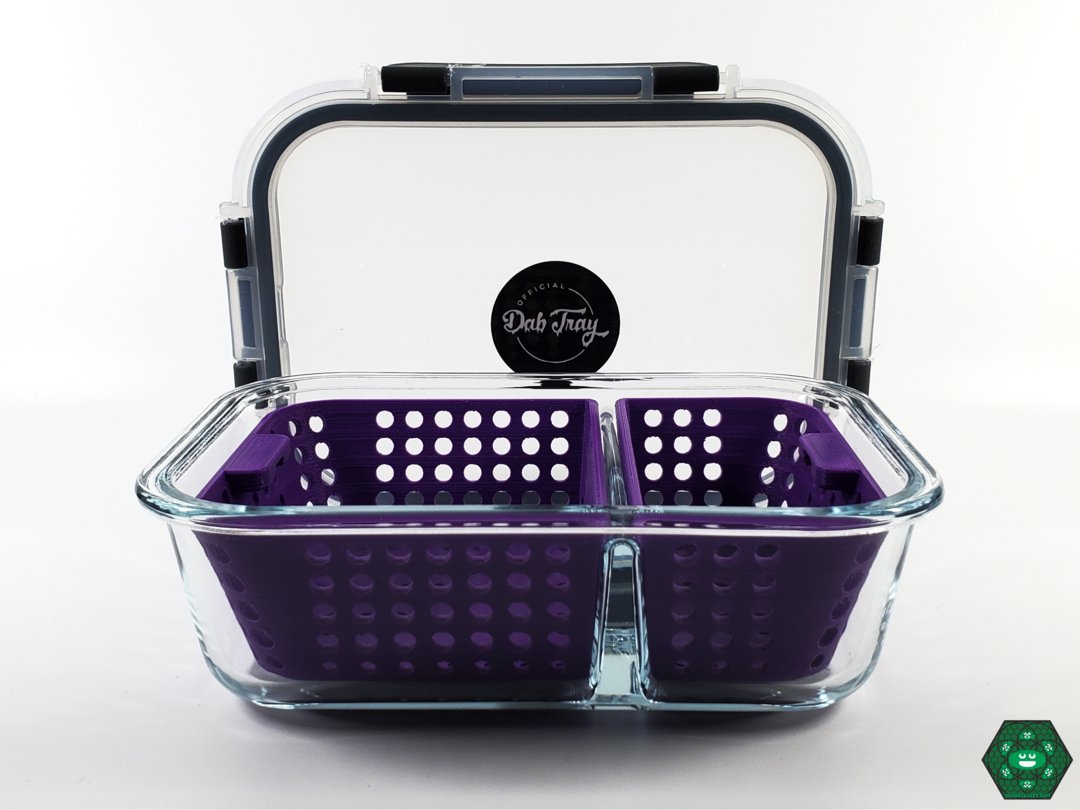 Dual Dunk Station for Clean Bangers: The ODT Dual Dunk Station utilizes a dual-sifter system to keep bangers fresh and ready for use.