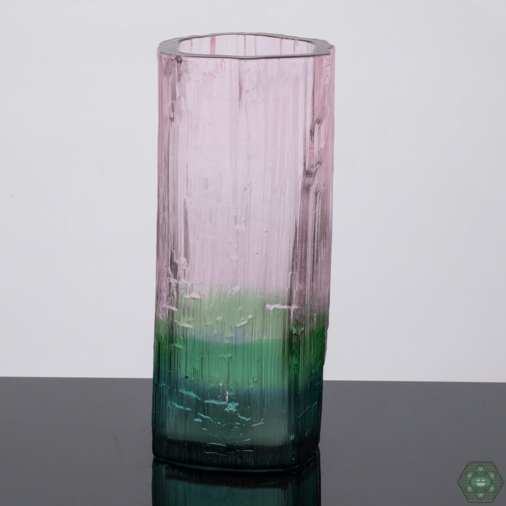 Elegant Glassware: The Digger Glass Tall Glass combines functionality and artistry, making it a perfect addition to your glassware collection and enhancing your drinking experience.


