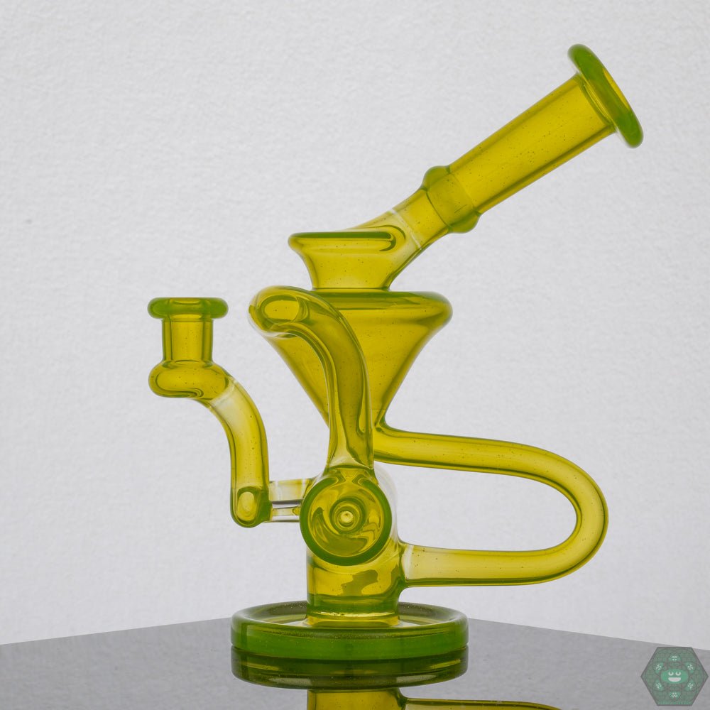 Eric Law Recycler, a compact 6.5-inch glass rig designed for easy handling and powerful function.