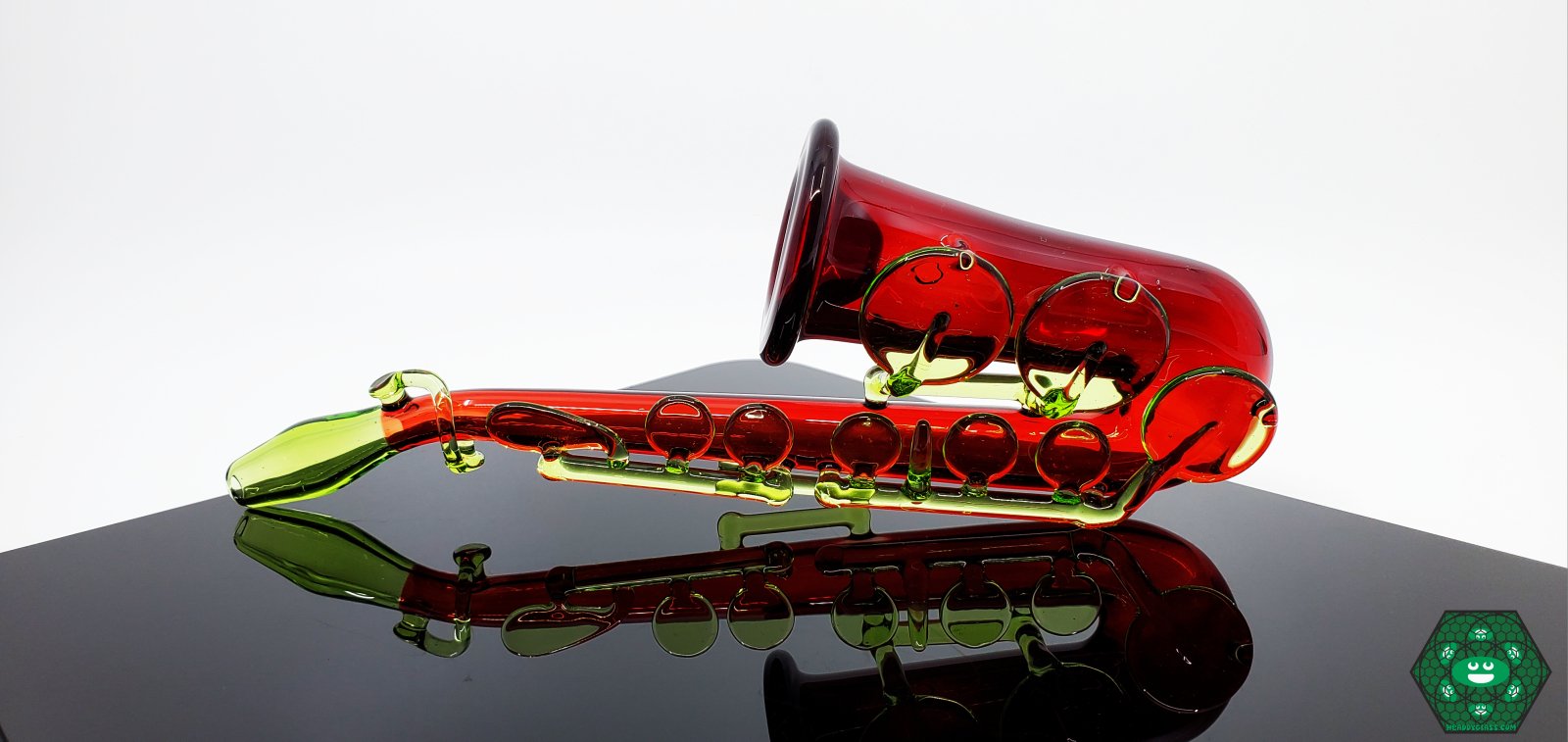  Etai Glass Sherlock Pipe, an intricate hand-blown glass art piece designed for smooth hits, blending function and artistic glasswork with detailed craftsmanship and unique hand-blown elements for a standout smoking experience.


