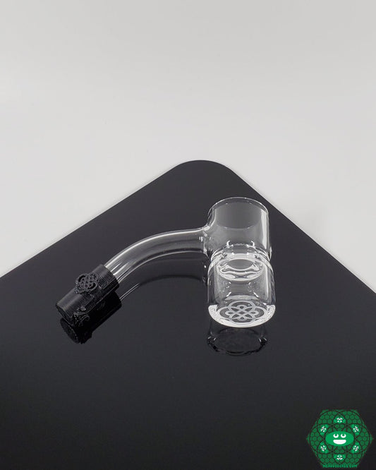  Eternal Quartz 25mm Splash Guard Banger with a 10mm male joint and 45° angle, designed for excellent heat retention and minimal mess.

