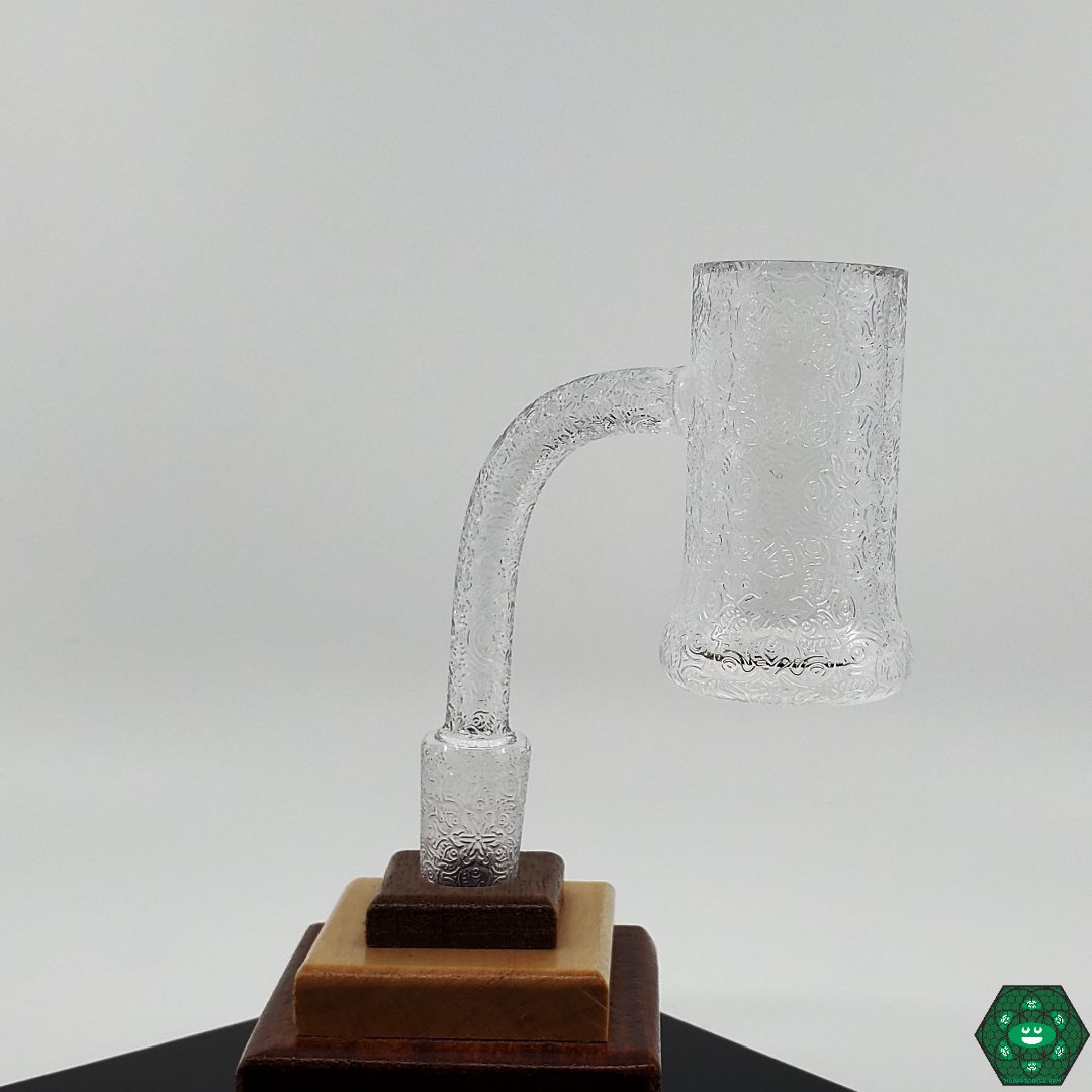  Evan Shore Trippy Banger featuring unique patterns and premium quartz construction for an elevated dabbing experience.

