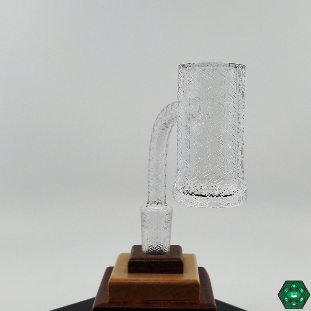 Evan Shore Trippy Banger, built with high-quality quartz to ensure efficient heat retention and superior vapor production.