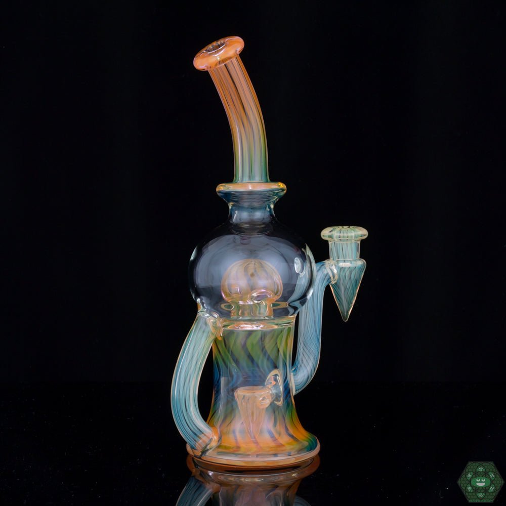 Fumed Glass Bubbler for Collectors: This bubbler is a must-have for collectors seeking unique and visually stunning glass pieces.