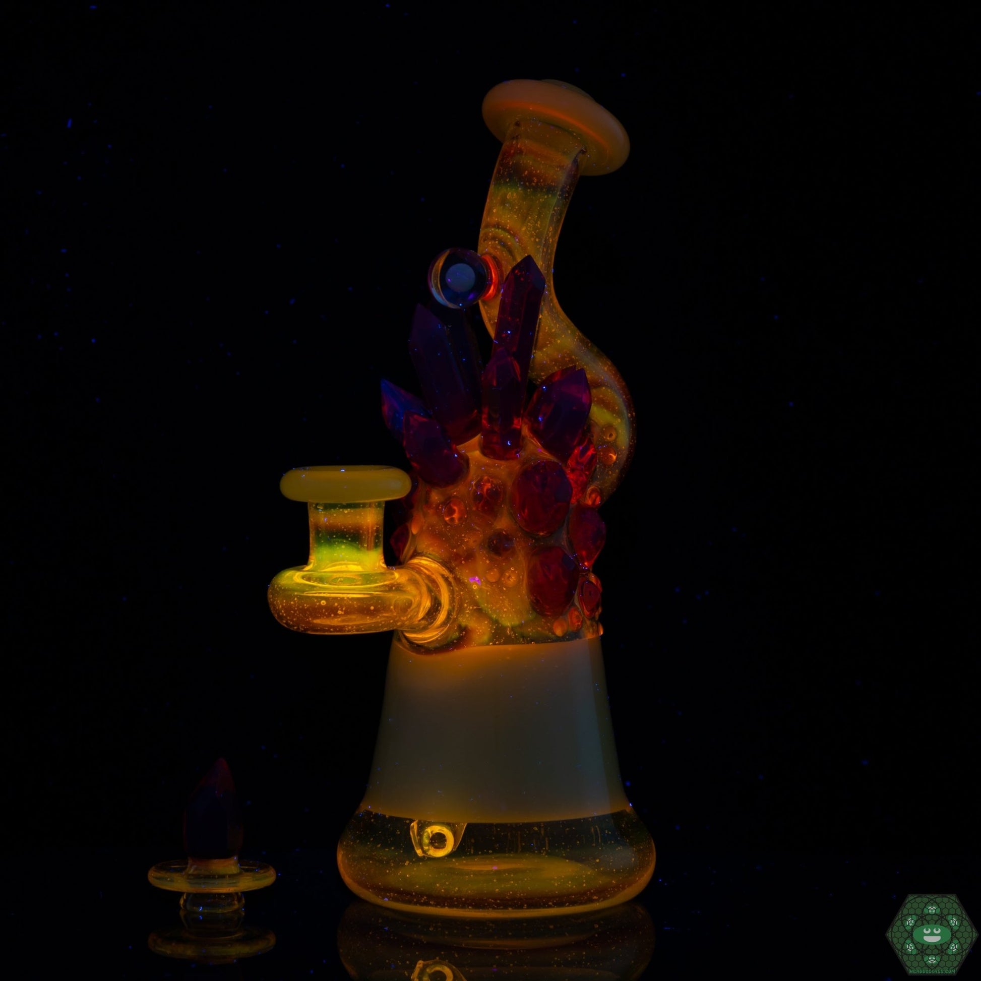 Functional Art Glass Piece: The Crystal Encalmo Jammer is both a beautiful display piece and a functional tool for enjoying concentrates.