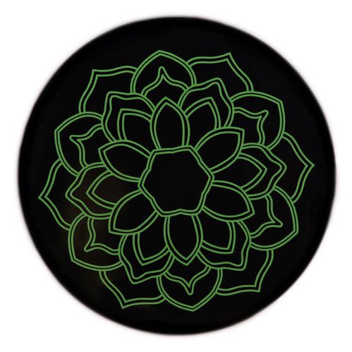 Grip Mats in Multiple Colors: Pattern #10 Grip Mats are available in a variety of colors to match your style and dabbing setup, providing a non-slip surface for your glass.