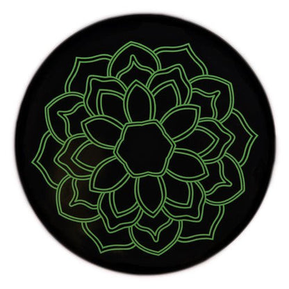 Grip Mats in Multiple Colors: Pattern #10 Grip Mats are available in a variety of colors to match your style and dabbing setup, providing a non-slip surface for your glass.