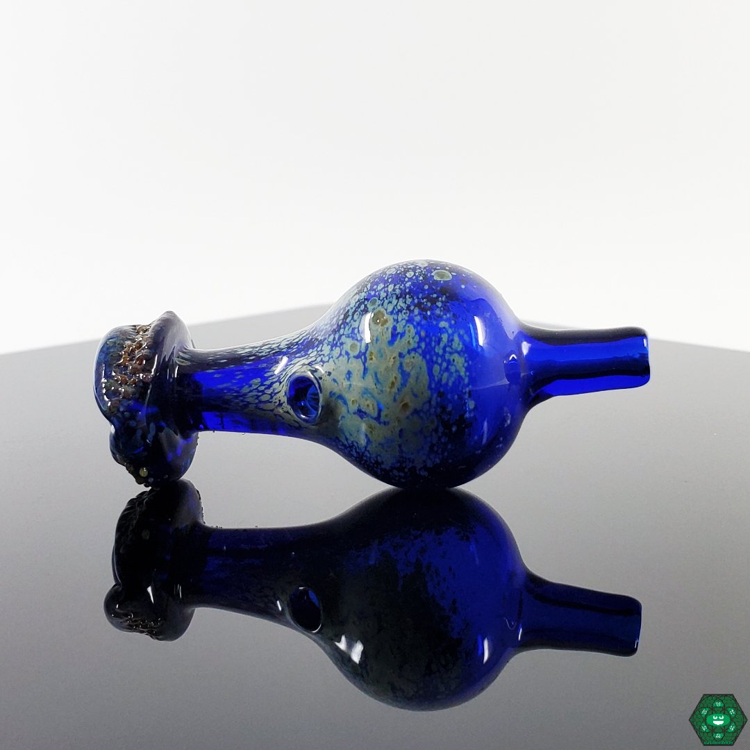  Guru G Bubble Cap Features: This bubble cap offers stylish design, improved airflow, and compatibility with various quartz setups.