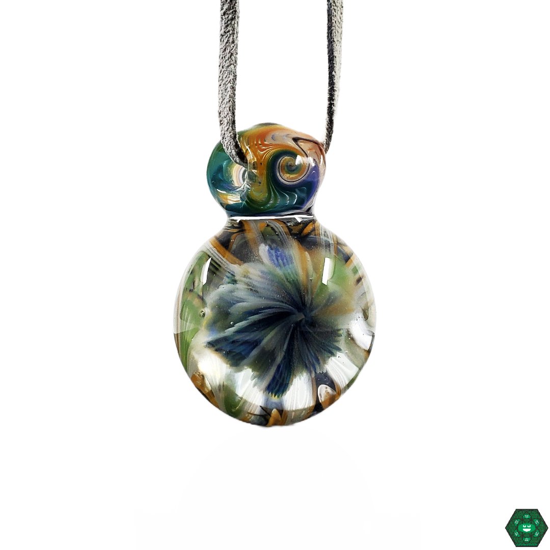  Handcrafted Glass Pendant for Art Enthusiasts: The Koichi Yajima Pendant showcases the beauty and precision of handcrafted glass art, each piece uniquely designed and perfect for collectors and jewelry lovers alike.