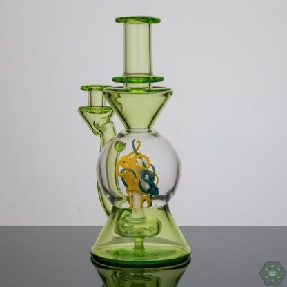 Handcrafted Glass Smoking Tube: The Liz Wright Aquarium Tube is handcrafted with high-quality glass, ensuring durability and smooth hits.