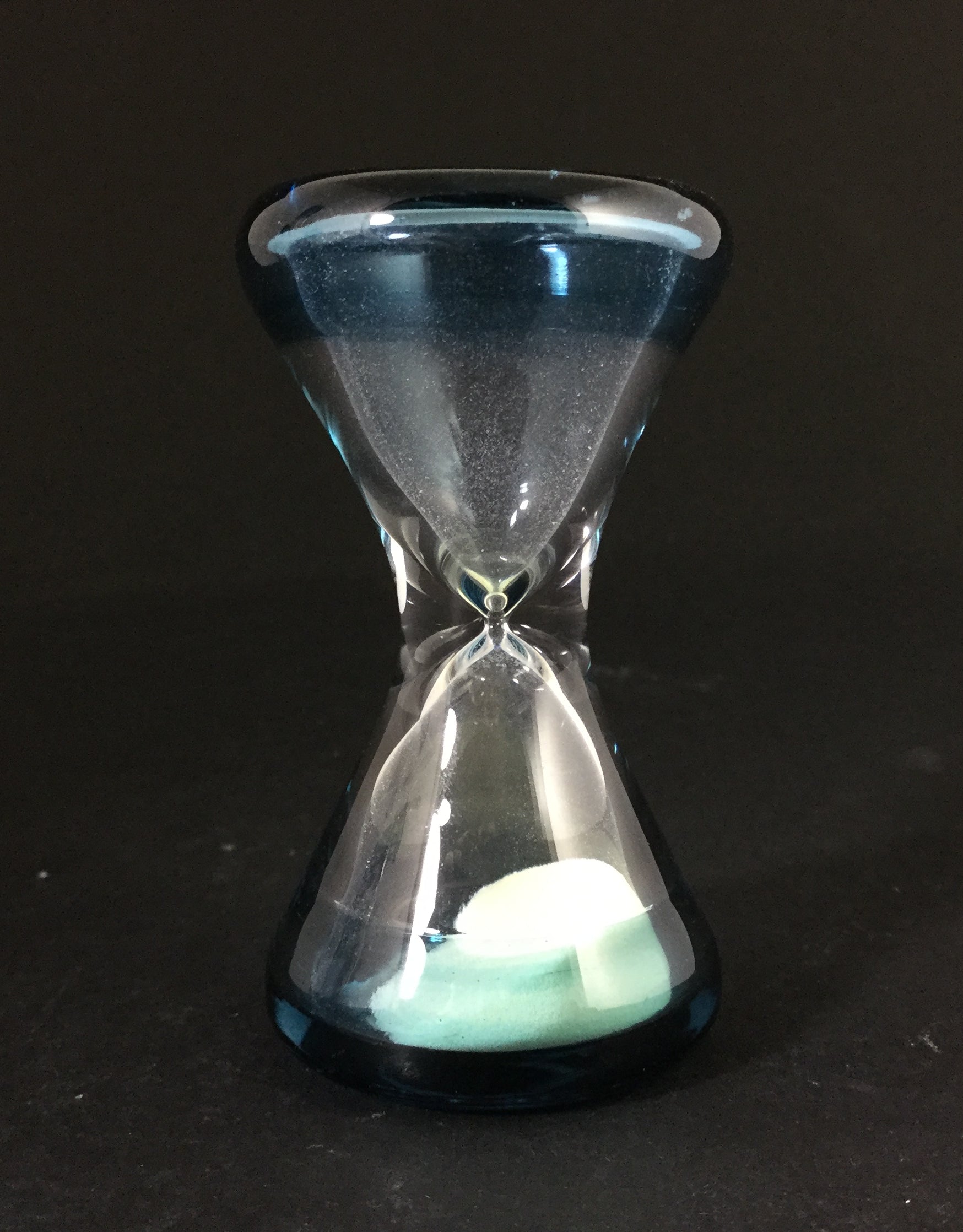 Whitney Harmon Minitube Kit with Hard Case, offering secure storage and portability for your premium glass piece.