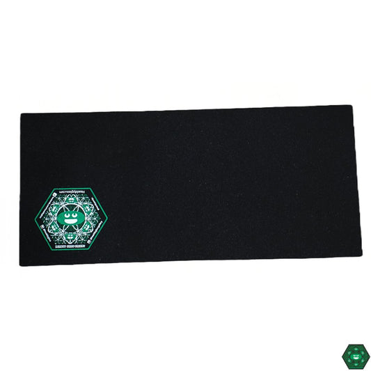  Headdy Runner Mood Mat, a premium non-slip protective dab mat offering a durable, heat-resistant surface perfect for setting up larger rigs, providing stability and protection while combining style with functional design to enhance any dab session.